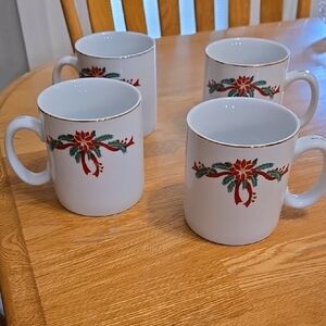 White Holiday Poinsettia Ceramic Coffee Mug - Set of 4